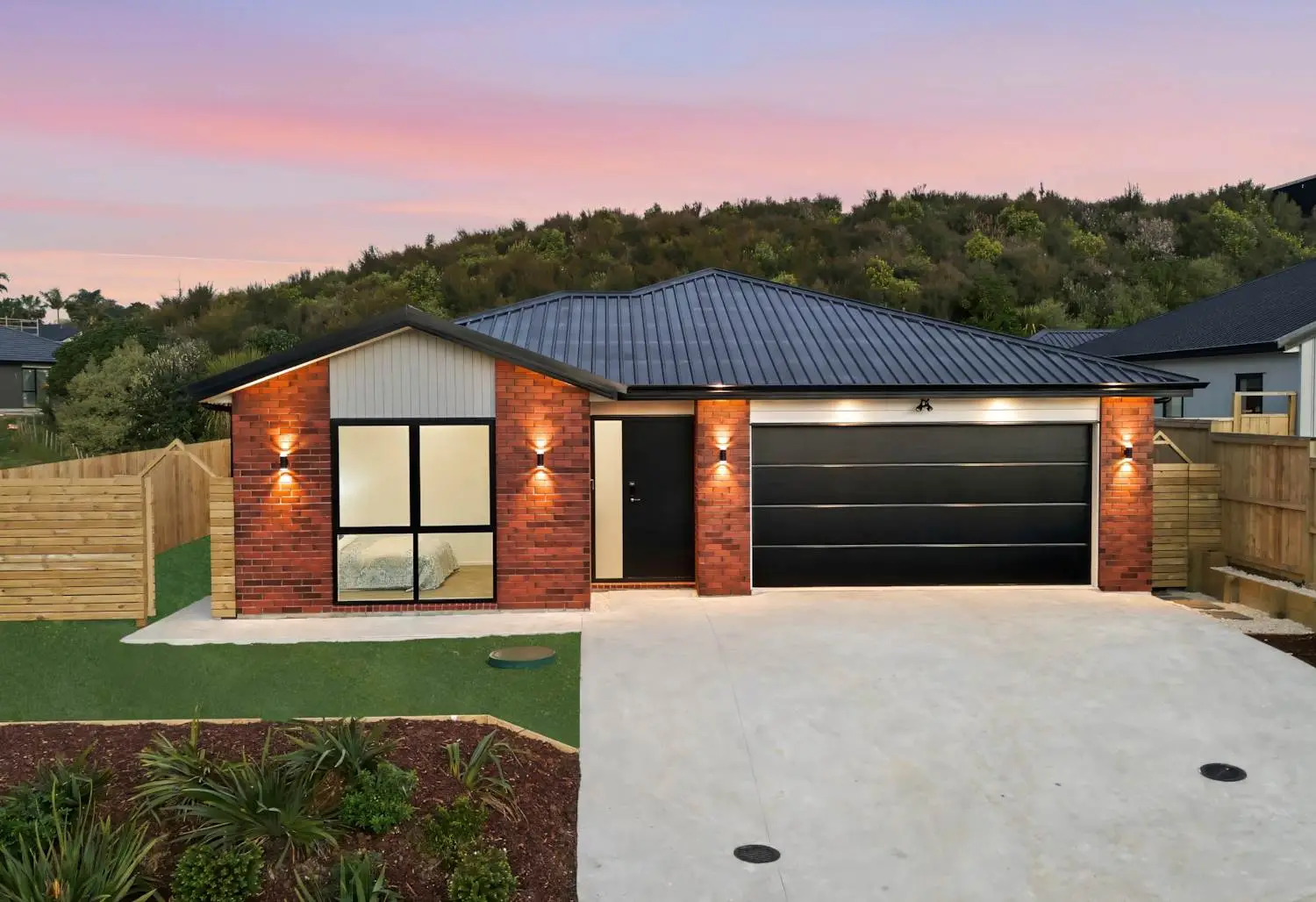 22 Rongoa Maori Way, Pukekohe
