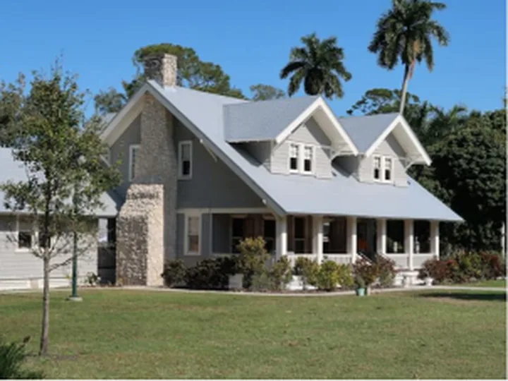 16 Maxwell Avenue